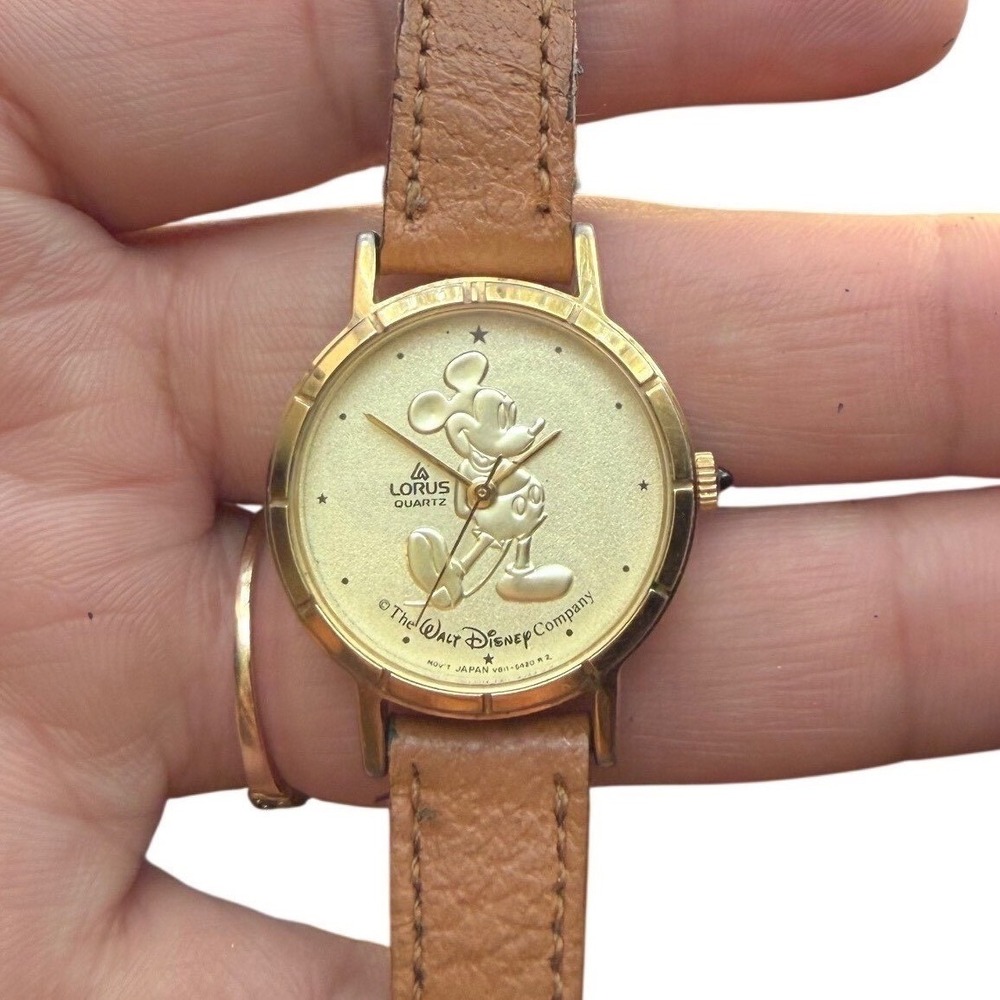 Vintage Lorus Mickey Mouse Watch Gold Coin Leather Strap Disney NEW BATTERY